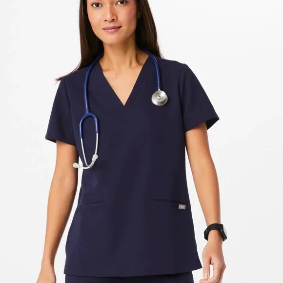 FIGS - Casma Scrub Top - Picture 1 of 3